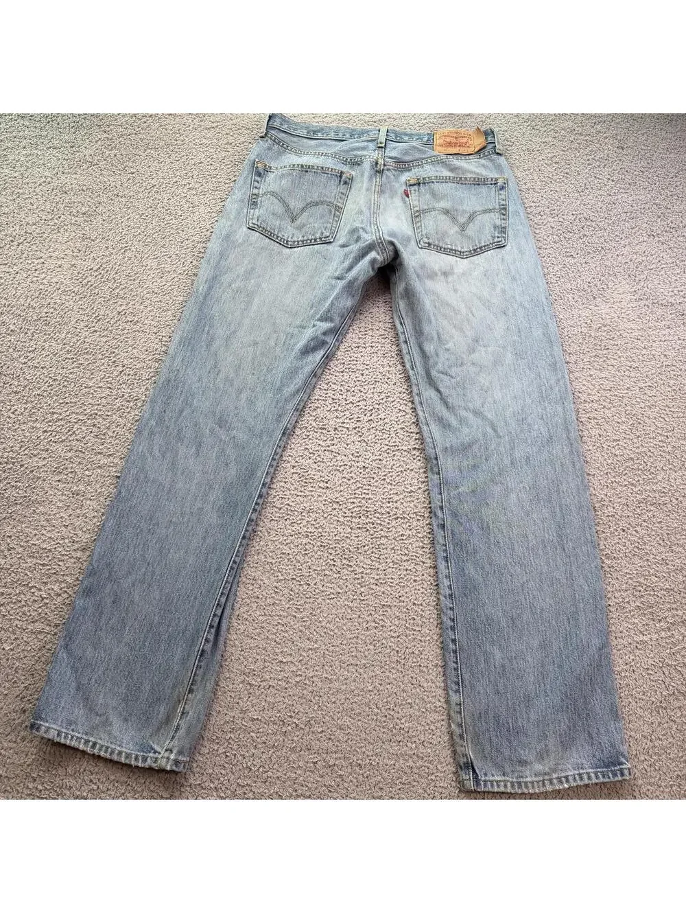 Vintage Y2K Levis 550 34 Light Wash Baggy Distressed Denim Jeans USA Style Mid